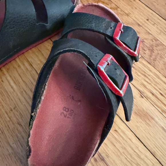 Birkenstock Kids Black & Red Sandals – Size 28 (10–11 Toddler) - Picture 2 of 5